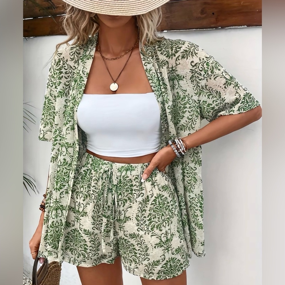 TK003: Green Patterned Women's Shorts Set